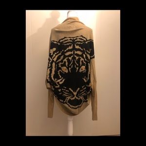 Lion long sleeve kimono